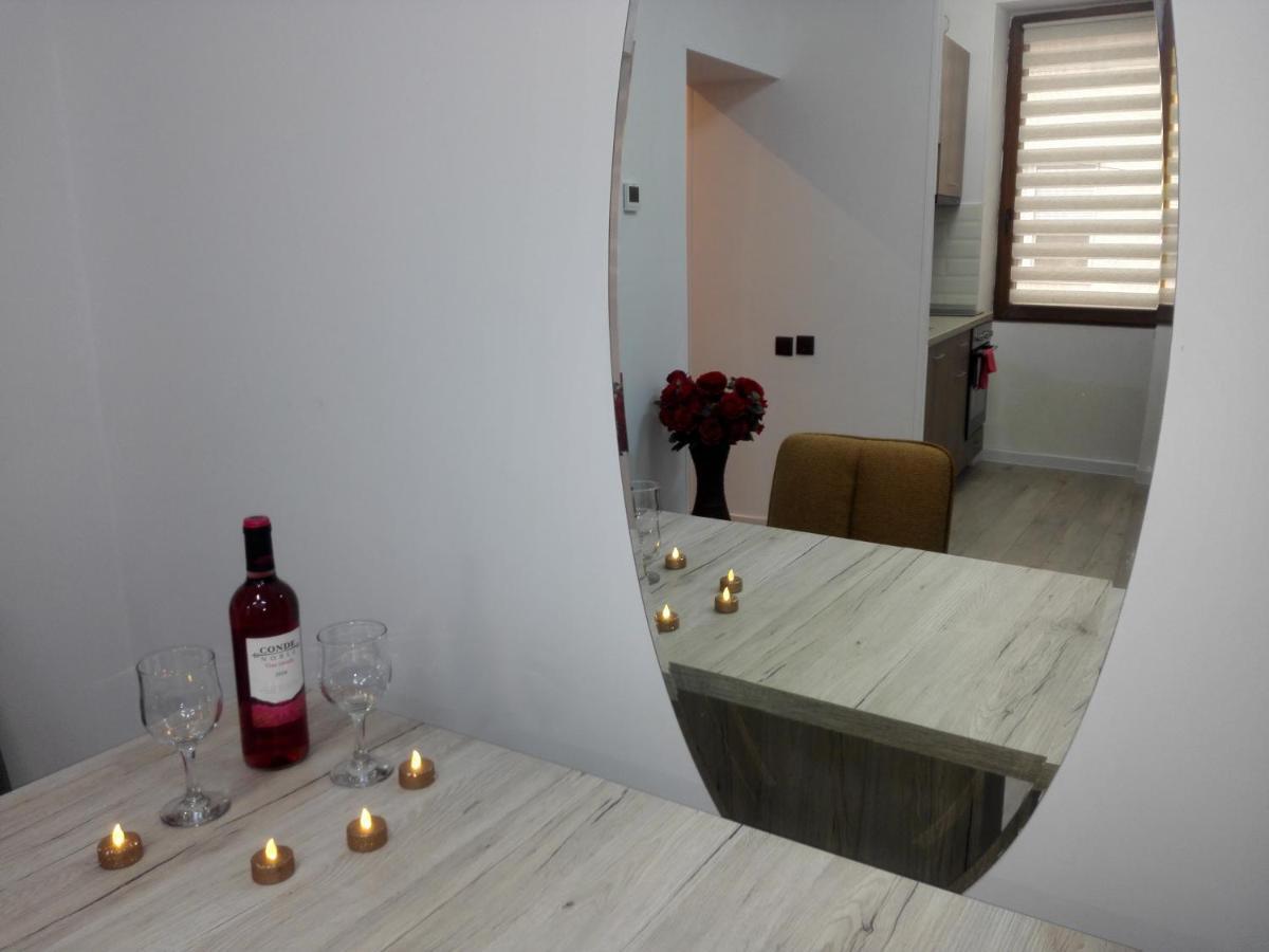 A. Einstein 9A Apartament Κλουζ-Ναπόκα Δωμάτιο φωτογραφία