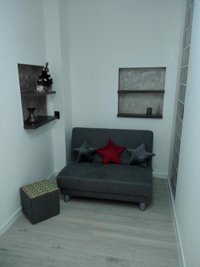 A. Einstein 9A Apartament Κλουζ-Ναπόκα Δωμάτιο φωτογραφία